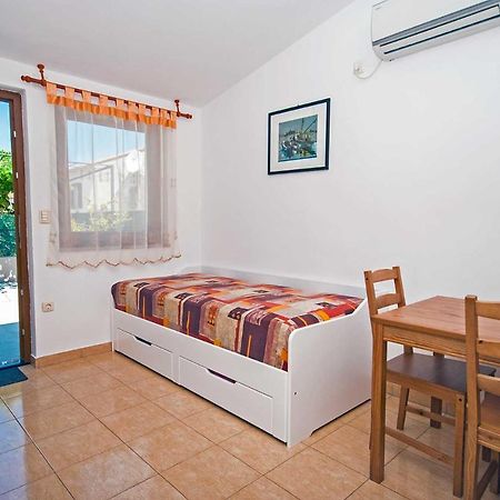 Apartman Kirac Помер Экстерьер фото